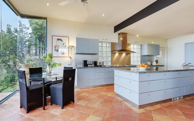 Kylakin on the Derwent River - Rejuvenate Stays