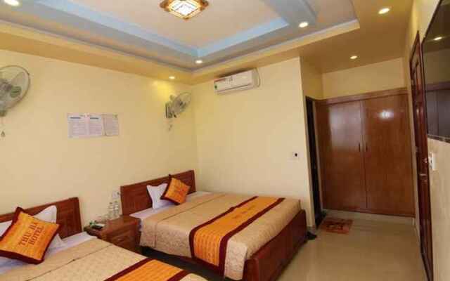 Thu Ha Hotel Catba