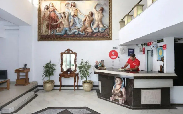 OYO 9985 Hotel Sekhon Grand
