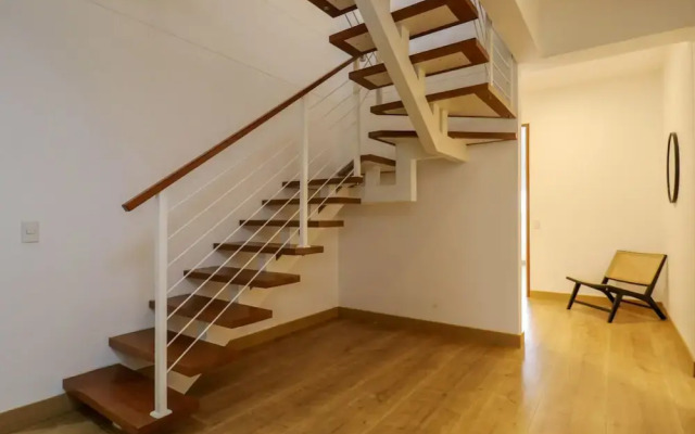 Elegant 3BR Duplex With Balcony in Miraflores