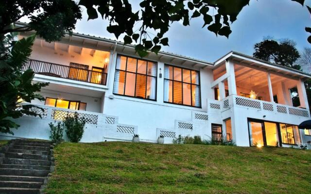 B'Lenghi Beach House