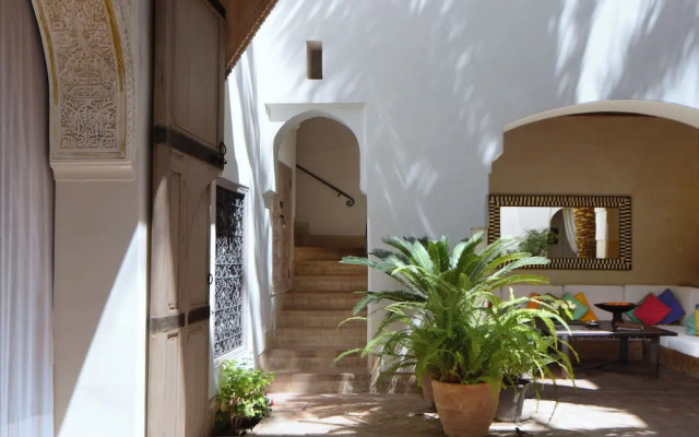 Magnificent Riad Beautiful Communal Swimming Pool - by Feelluxuryholidays