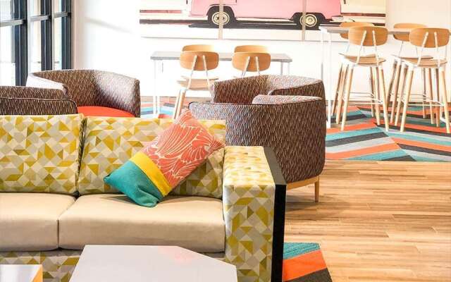 Beachside Hotel & Suites Cocoa Beach - Port Canaveral