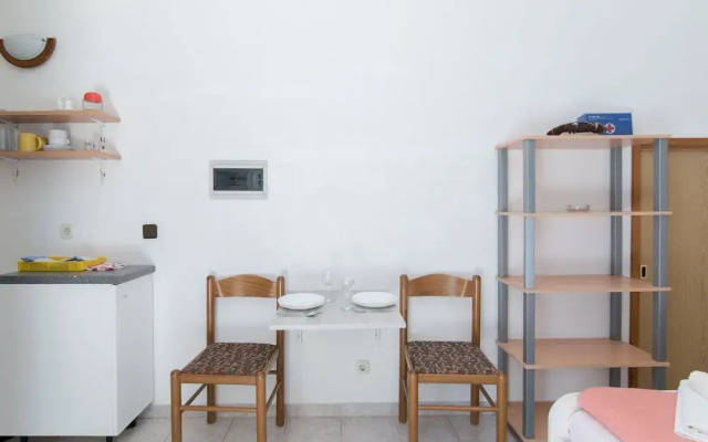 Apartments Pinija - Studio With Terrace -