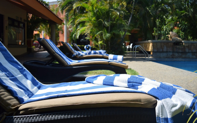 Palmareca Suites & Hotel