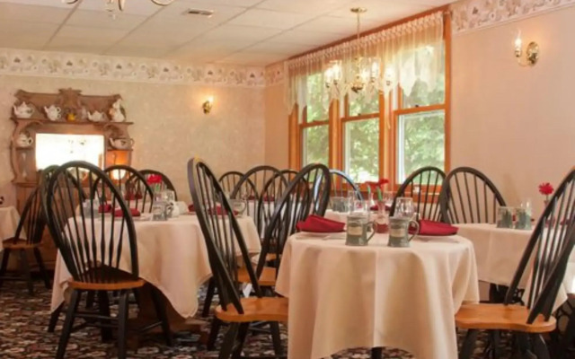 Inn at Ellis River