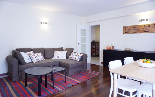 The Bonsai Apartment at Glamorous Chiado