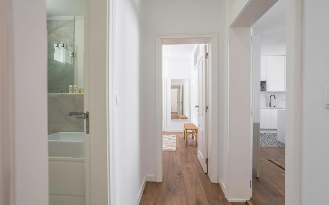 Trendy T.M Apartament by the River