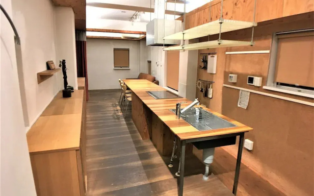 Higashi-Gokencho M-building 2F