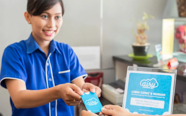 Airy Tatura Emmy Saelan 33 Palu