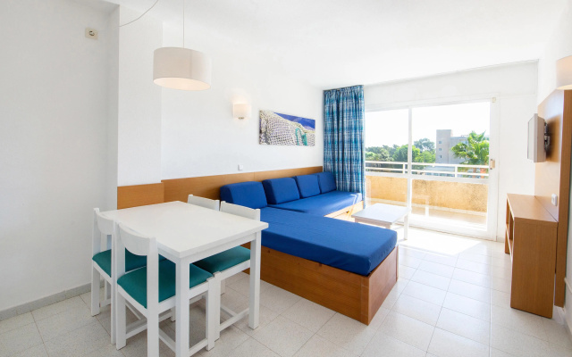 Hotel Club Cala Romani
