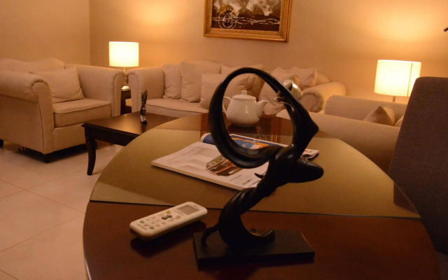Sandy Le Oriental Hotel