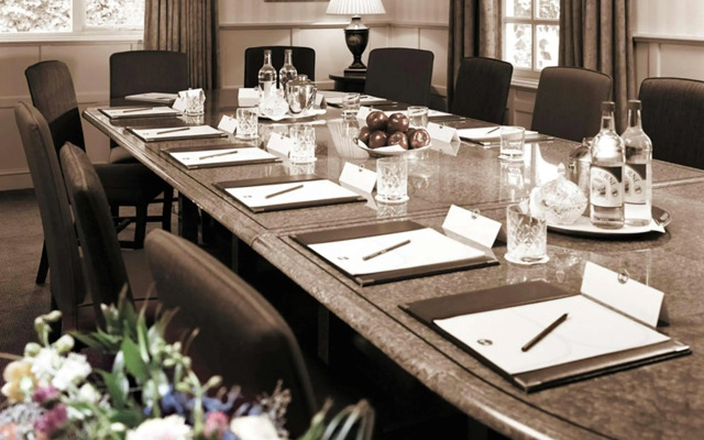 Sunday Box Hill Burford Bridge Hotel