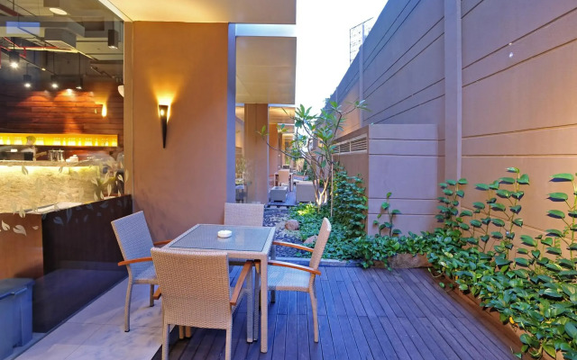 Midtown Hotel