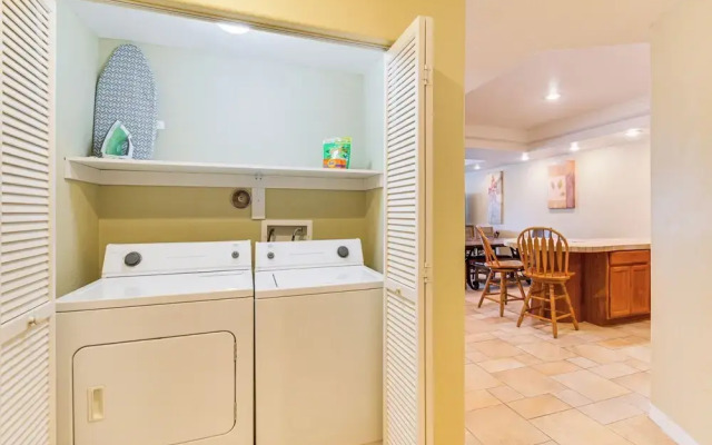 Riverfront Bullhead City Condo Near Casinos!