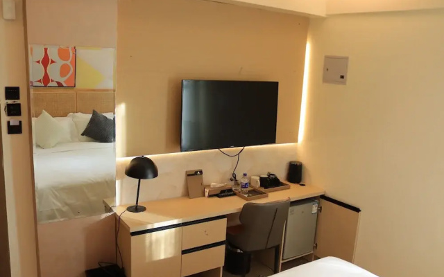 Arova Hotel