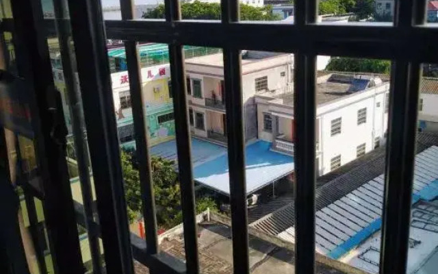 Dongfang Yihai Shiguang Inn