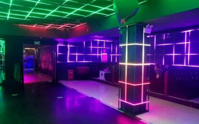 Qinglonghu Hotel