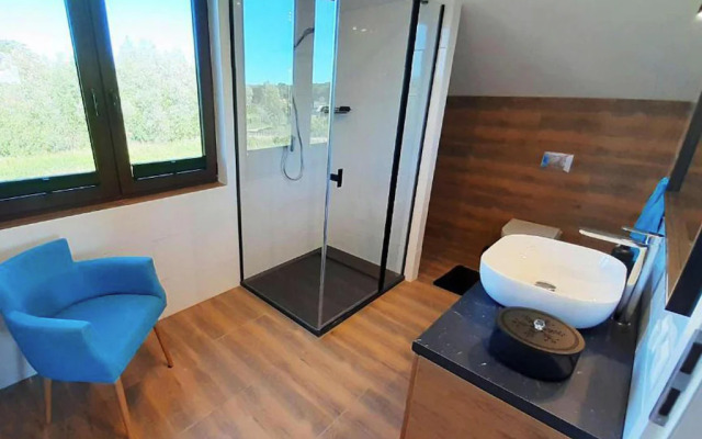 Holiday resort with sauna and jacuzzi, Mielenko