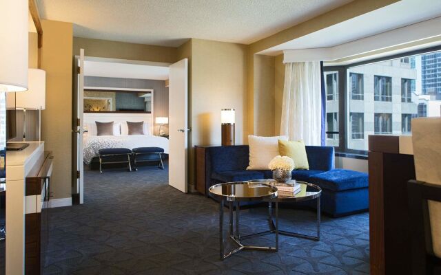 Renaissance Chicago Downtown Hotel