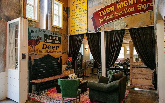 The Old Catskill Game Farm Inn