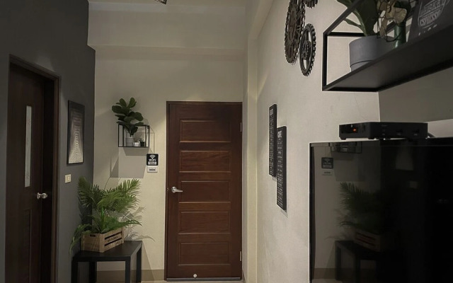 Eddie’s House Hostel