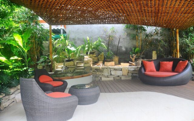Golden Palm Resort