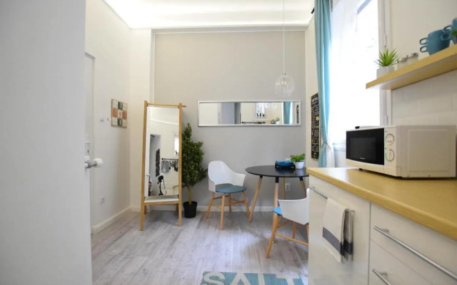Standard Apartment by Hi5 - Fejer Gyorgy St