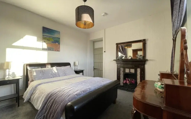 Nore View House