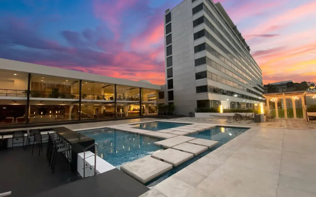 Eurobuilding Tama San Cristobal