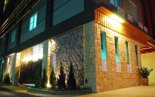 Wei Feng Motel