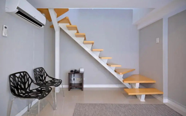 Victoria SOHO Suites