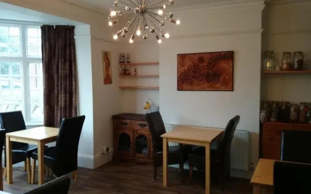 Robertsbrook Guest House