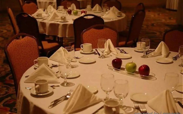 Ramada by Wyndham Uniontown