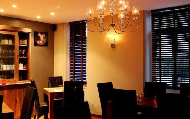 Les Contes De La Becasse