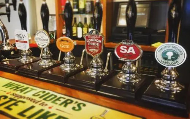 The Coach and Horses Inn