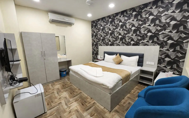 Goroomgo Mandakini Royale Kanpur
