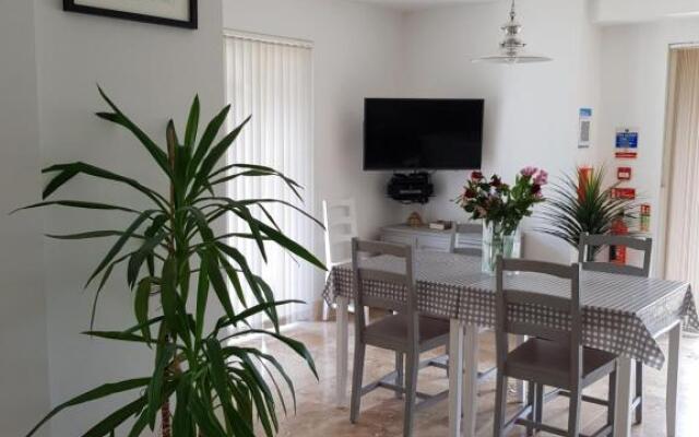 Tirah Bed and Breakfast