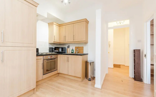 Kings Road Apartments