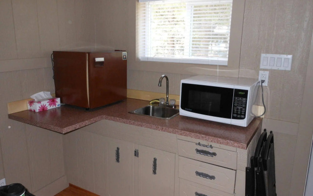 Mountain Park Resort Cabin, RV & Campground