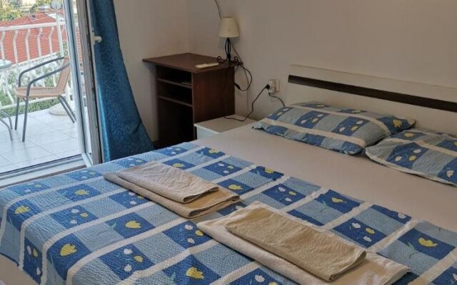 Bjelopera Rooms