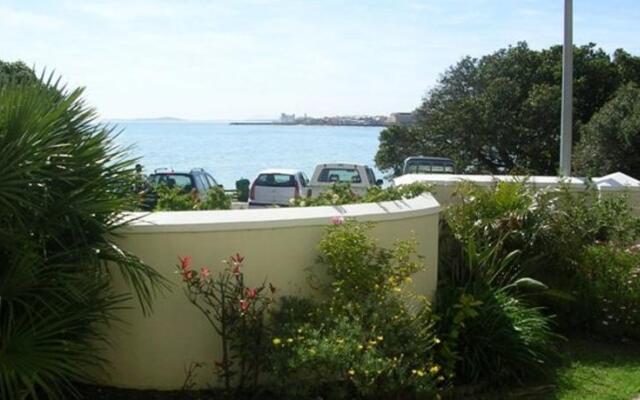 1 Goldwater Gordons Bay