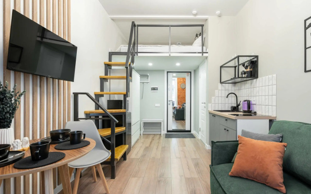 Метры в центре на улице Гатчинская 2/54