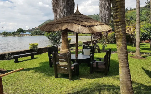 Family Nest Kivu Beach
