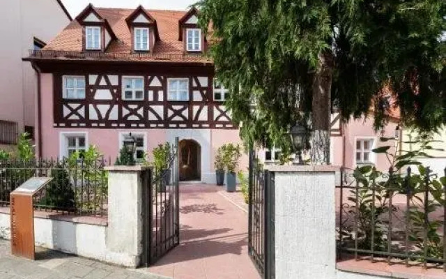 Aston's Hotel