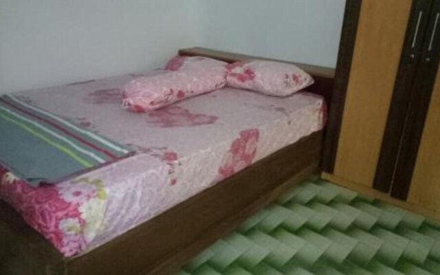 Herry Panggang Homestay and Transport Service