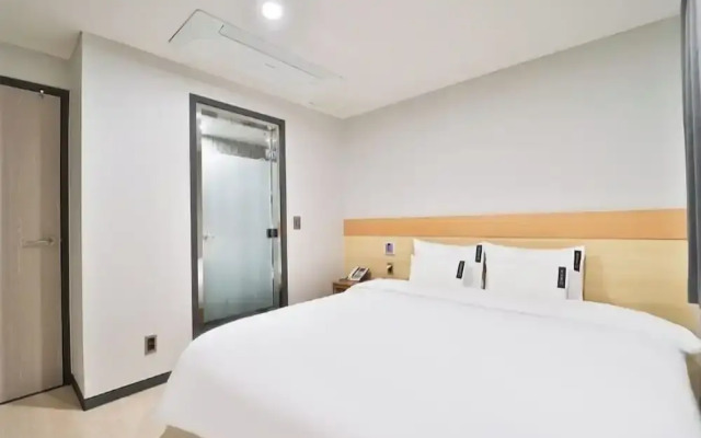 Hotel 701