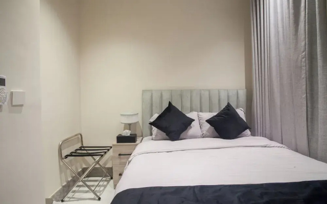 Elite One-Bedroom Apt AlRimal-4