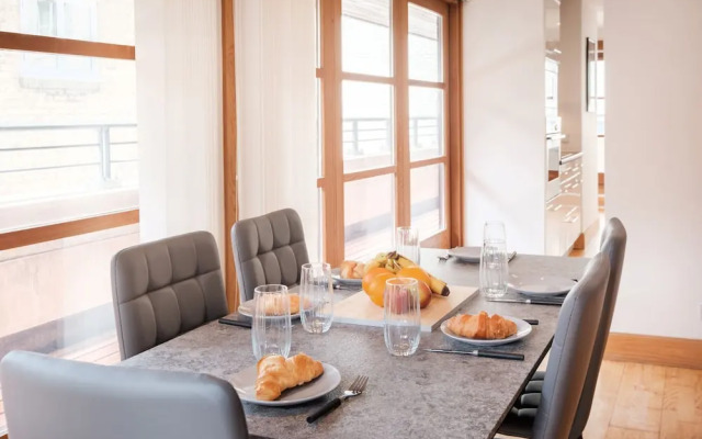 Holborn Penthouse Apartment with Terrace