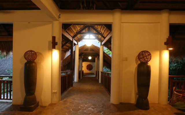 Amun Ini Beach Resort & Spa